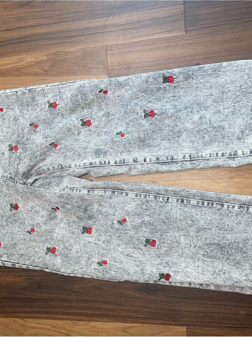 SHEIN Gray Acid-Wash Jeans with Red Cherry Embroidery